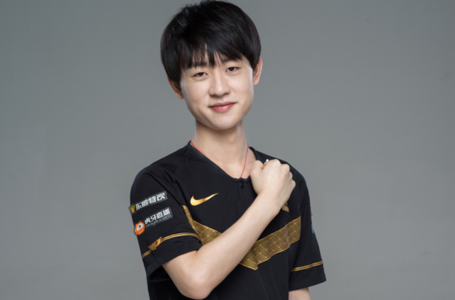 也非常关心 也非常关心